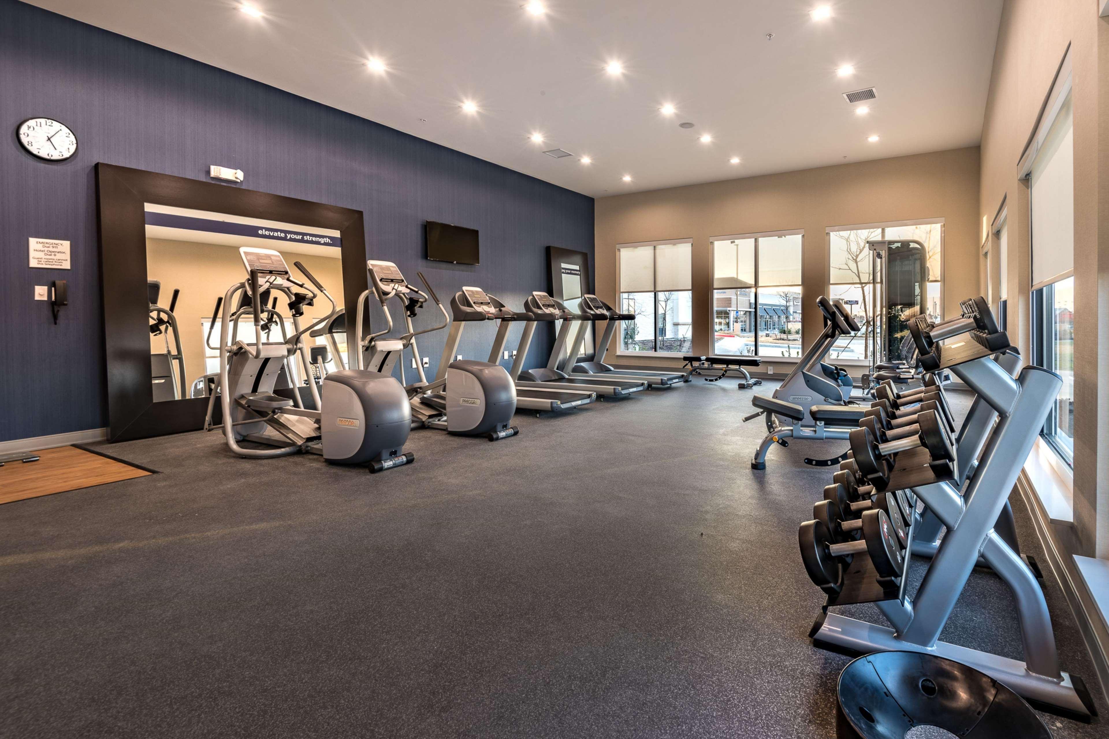 Hampton Inn & Suites Dallas-Колони Экстерьер фото